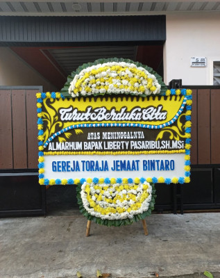 Papan Bunga Duka di Pajarakan Karya